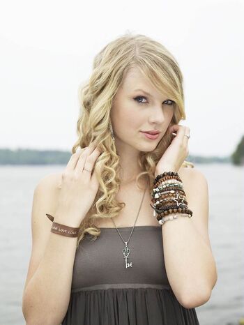 Taylor swift  page leaked private photo uncensored HD quality