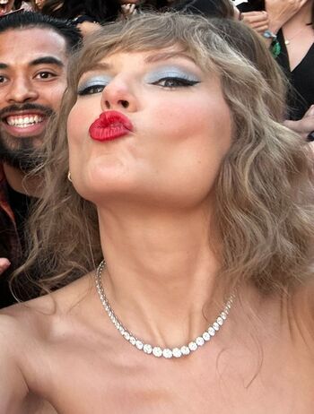 Taylor swift  page leaked private photo uncensored HD quality