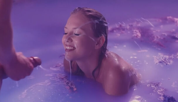 Taylor swift  page leaked private photo uncensored HD quality