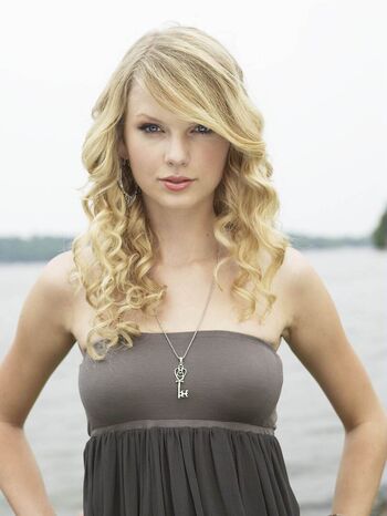 Taylor swift  page leaked private photo uncensored HD quality