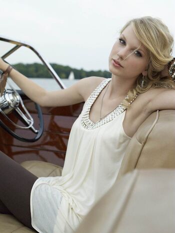 Taylor swift  page leaked private photo uncensored HD quality