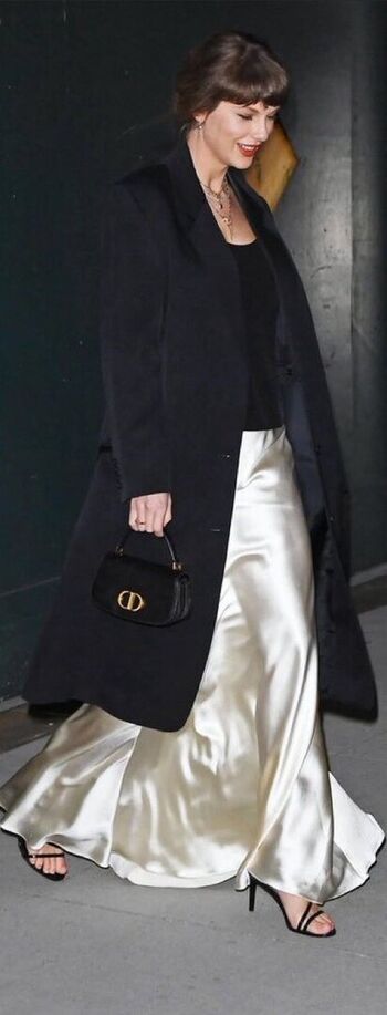 Taylor swift  page leaked private photo uncensored HD quality