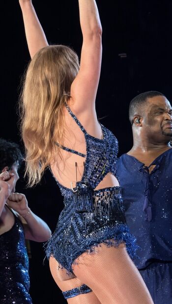 Taylor swift leaked private photo uncensored HD quality