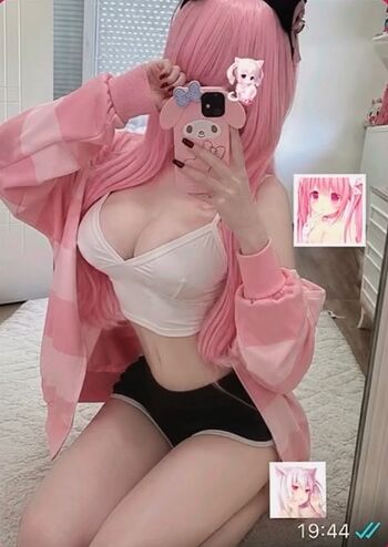 Turkish petite girl leaked private photo uncensored HD quality