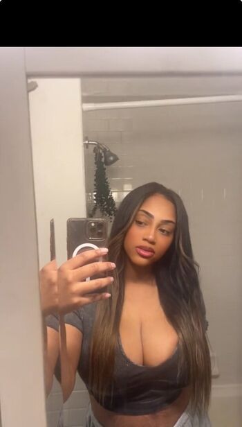 Urbabyliah page leaked private photo uncensored HD quality