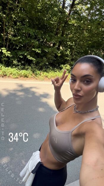 Valentina maceri page leaked private photo uncensored HD quality