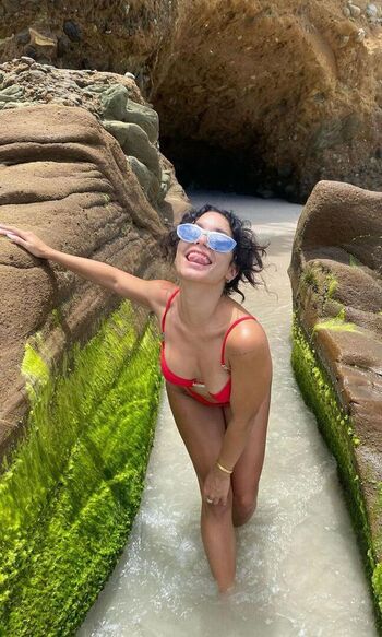 Vanessa hudgens  page leaked private photo uncensored HD quality