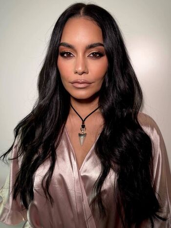 Vanessa hudgens  page leaked private photo uncensored HD quality