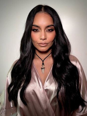 Vanessa hudgens  page leaked private photo uncensored HD quality