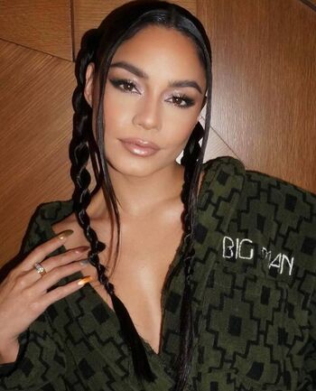 Vanessa hudgens  page leaked private photo uncensored HD quality