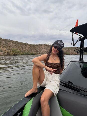 Vanessa hudgens  page leaked private photo uncensored HD quality