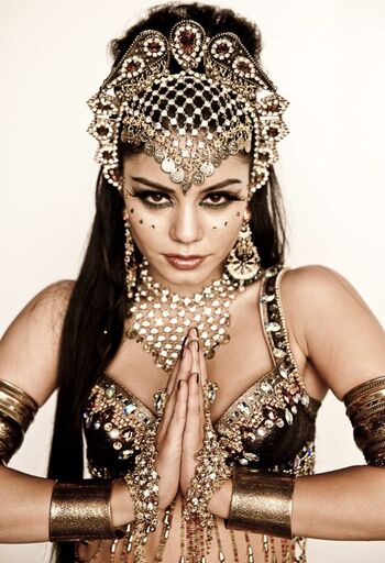 Vanessa hudgens  page leaked private photo uncensored HD quality