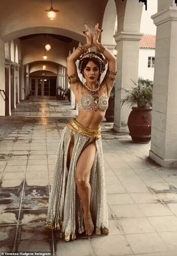 Vanessa hudgens  page leaked private photo uncensored HD quality