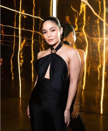 Vanessa hudgens  page leaked private photo uncensored HD quality
