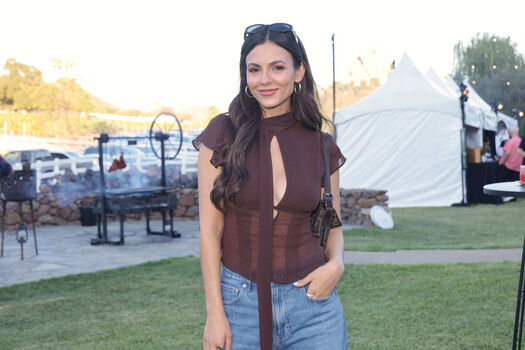 Victoria justice  page leaked private photo uncensored HD quality