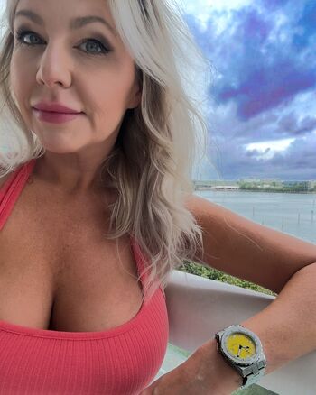 Vinylsanddials page leaked private photo uncensored HD quality