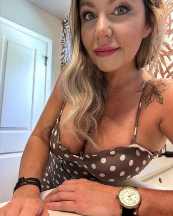 Vinylsanddials leaked private photo uncensored HD quality