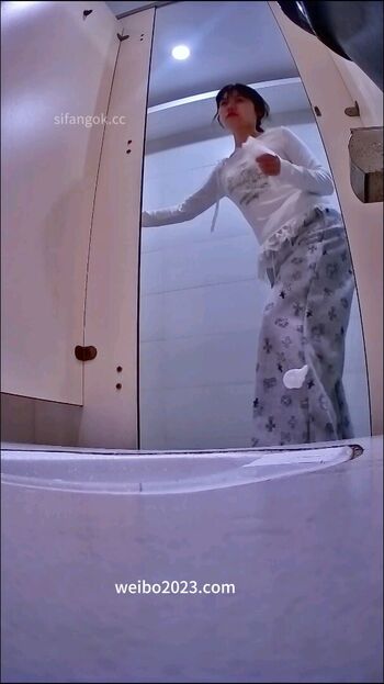 Voyeur asian pissing toilet amp upskirts only page leaked private photo uncensored HD quality