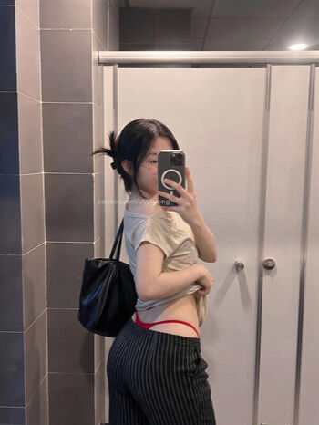 Vyy tuong page leaked private photo uncensored HD quality