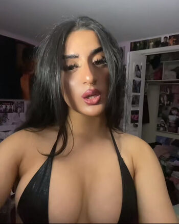 Wajeeha khan leaked private photo uncensored HD quality