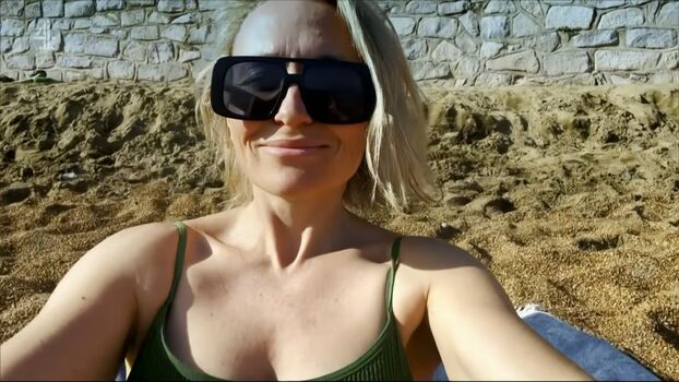 Weather ladies  page leaked private photo uncensored HD quality