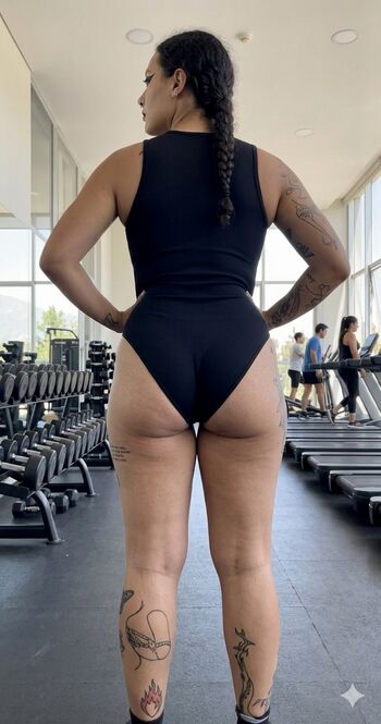 Women metal leaked private photo uncensored HD quality