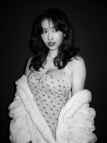 Womenk pop page leaked private photo uncensored HD quality