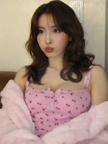 Womenk pop page leaked private photo uncensored HD quality