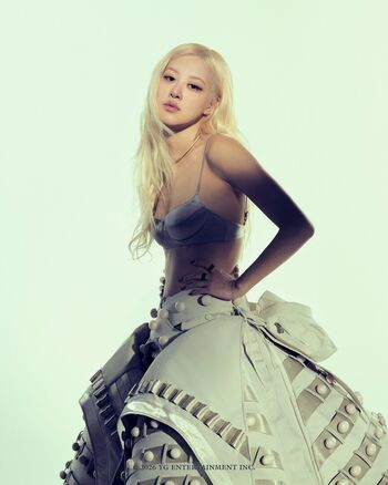 Womenk pop page leaked private photo uncensored HD quality