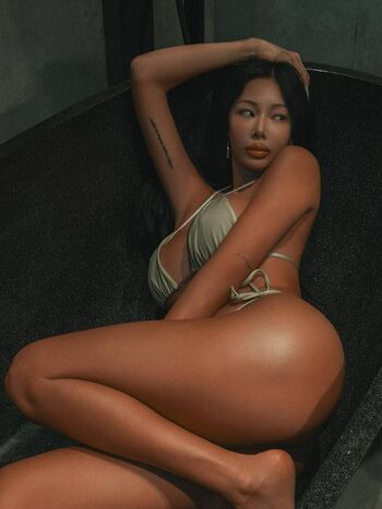 Womenk pop page leaked private photo uncensored HD quality