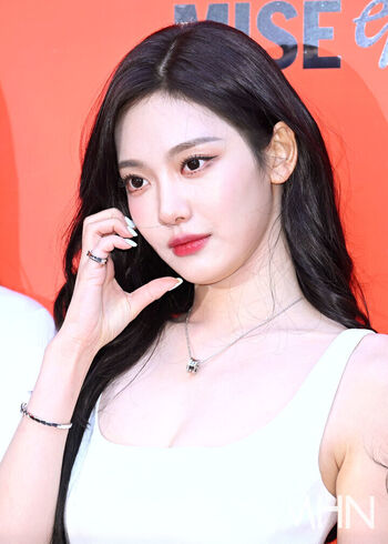 Womenk pop page leaked private photo uncensored HD quality