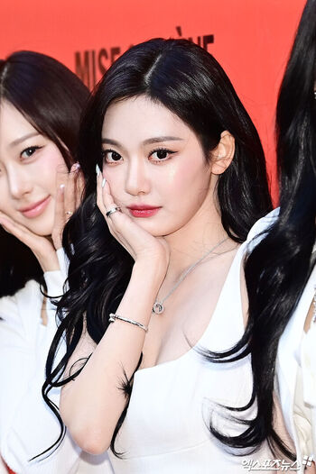 Womenk pop page leaked private photo uncensored HD quality