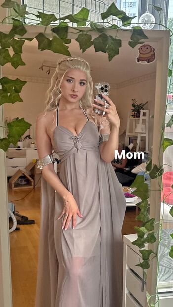 Yaboielina leaked private photo uncensored HD quality