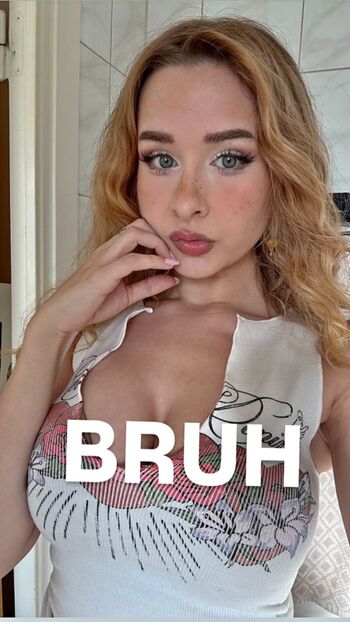 Yaboielina leaked private photo uncensored HD quality