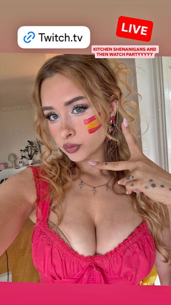 Yaboielina leaked private photo uncensored HD quality