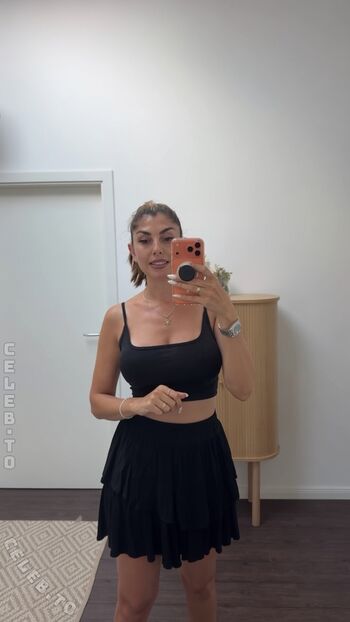 Yeliz koc  page leaked private photo uncensored HD quality