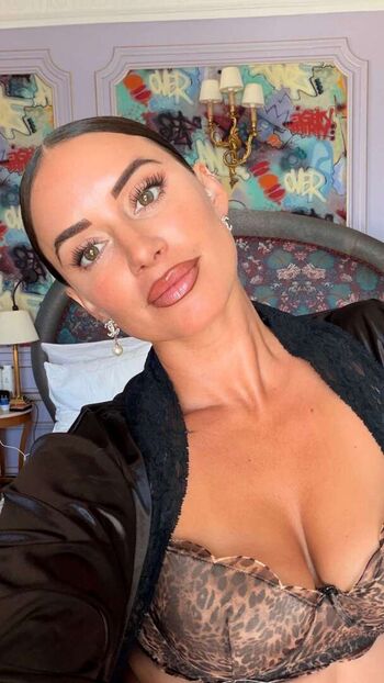 Yesjulz  page leaked private photo uncensored HD quality
