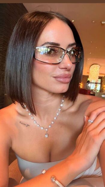 Yesjulz  page leaked private photo uncensored HD quality