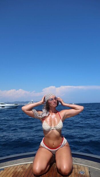 Yesjulz  page leaked private photo uncensored HD quality