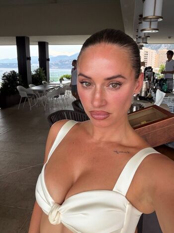 Yesjulz  page leaked private photo uncensored HD quality