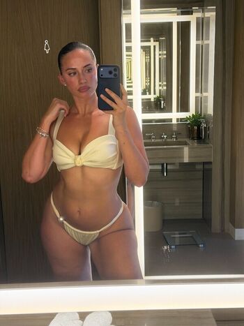 Yesjulz  page leaked private photo uncensored HD quality