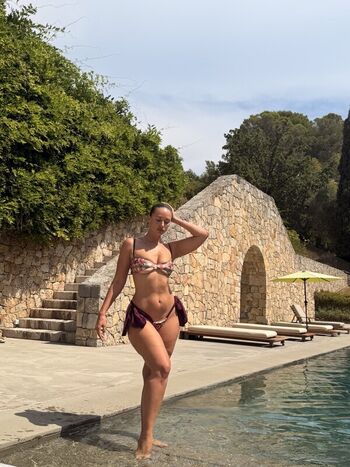 Yesjulz  page leaked private photo uncensored HD quality