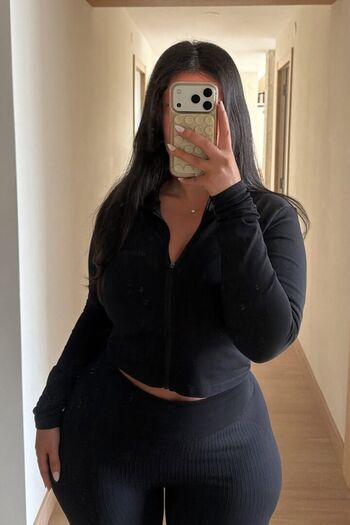 Yiyi leaked private photo uncensored HD quality