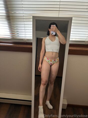 Yourlilysdose leaked private photo uncensored HD quality