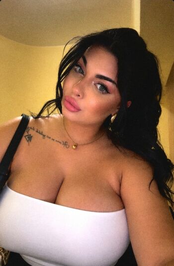 Zahtevi leaked private photo uncensored HD quality