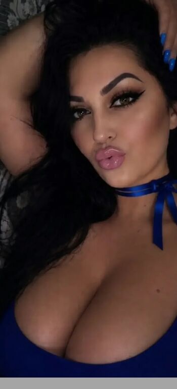 Zahtevi leaked private photo uncensored HD quality
