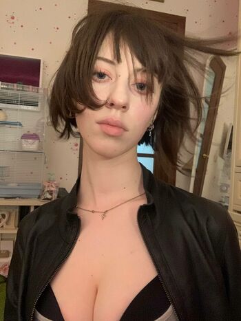 Zemfiropol leaked private photo uncensored HD quality
