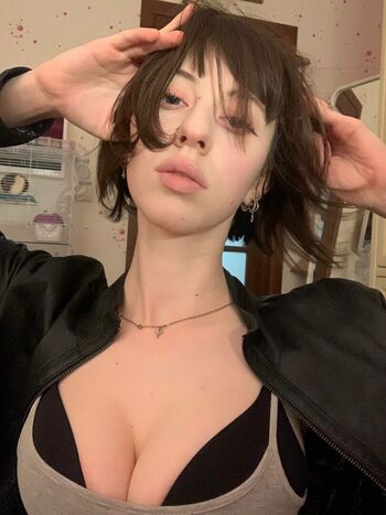 Zemfiropol leaked private photo uncensored HD quality