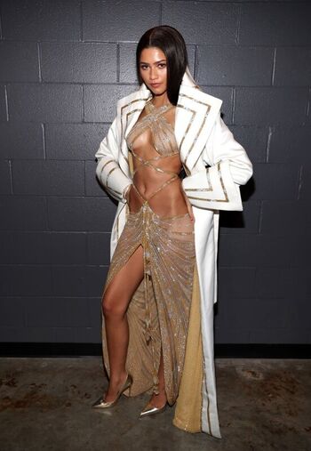 Zendaya page leaked private photo uncensored HD quality