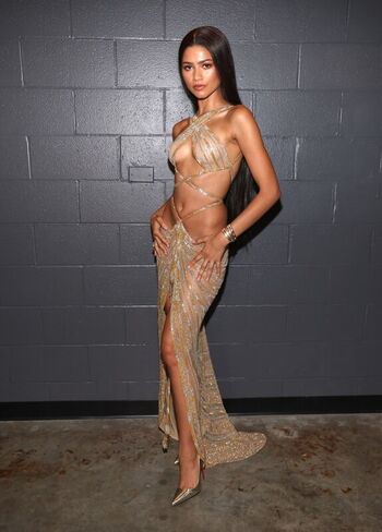 Zendaya page leaked private photo uncensored HD quality